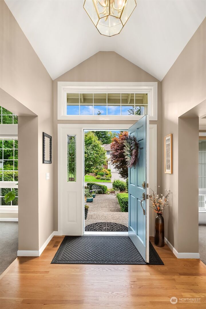 Property Photo:  7409 245th Way NE  WA 98053 