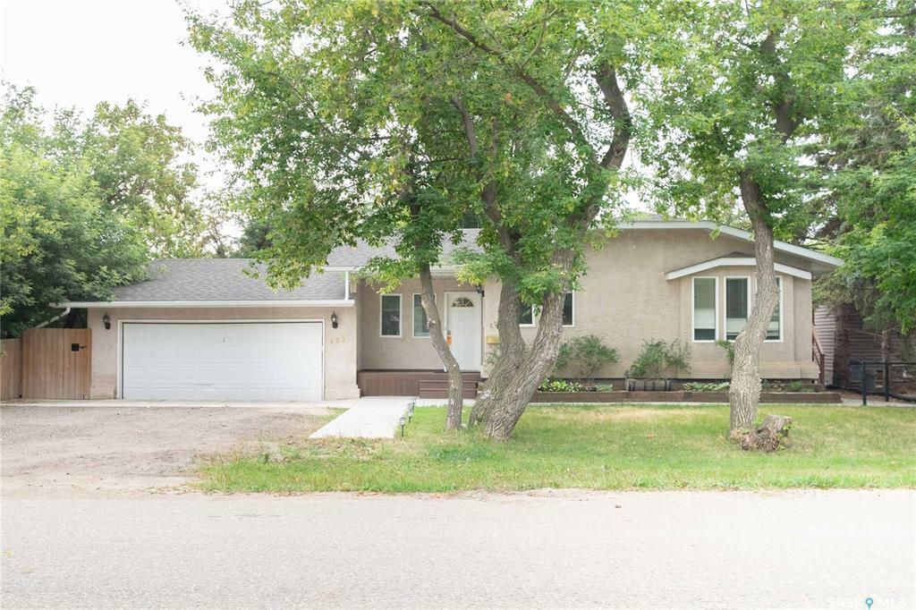 223 Nicoll Avenue  Regina Beach SK S0G 4C0 photo