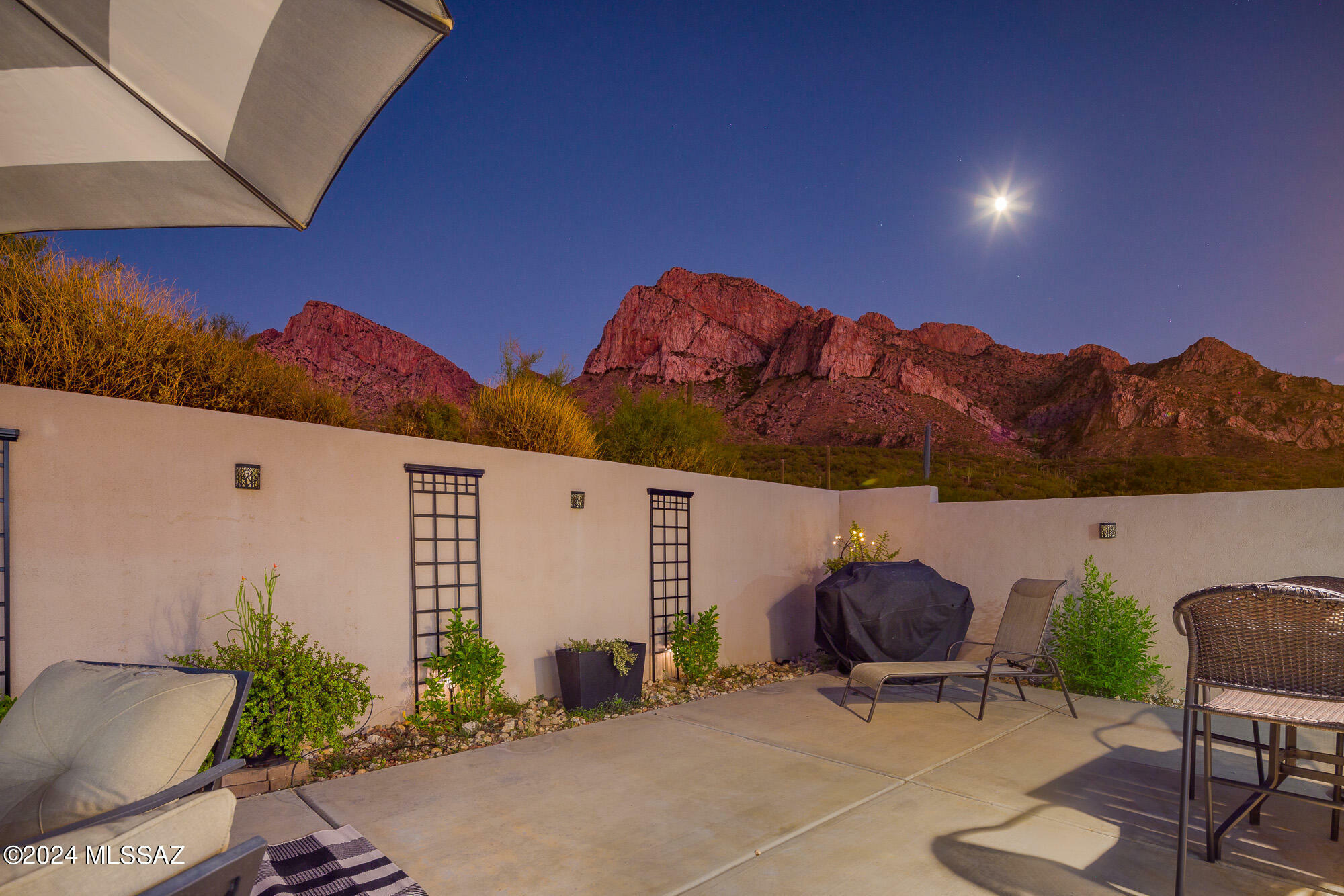 Property Photo:  9811 N Ridge Shadow Place  AZ 85704 