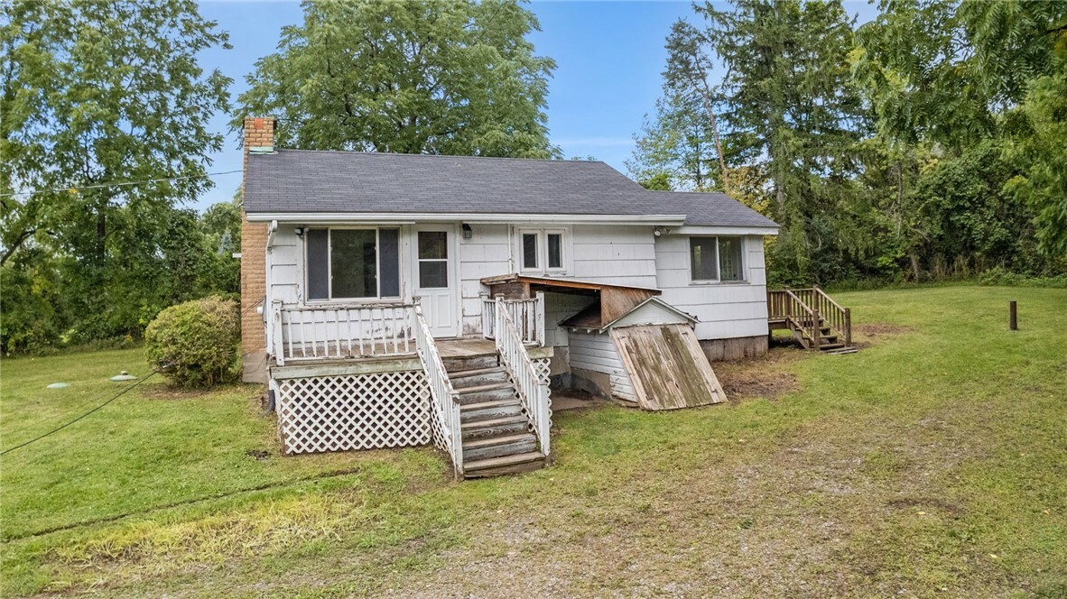 Property Photo:  1224 Ridge Road  NY 14882 