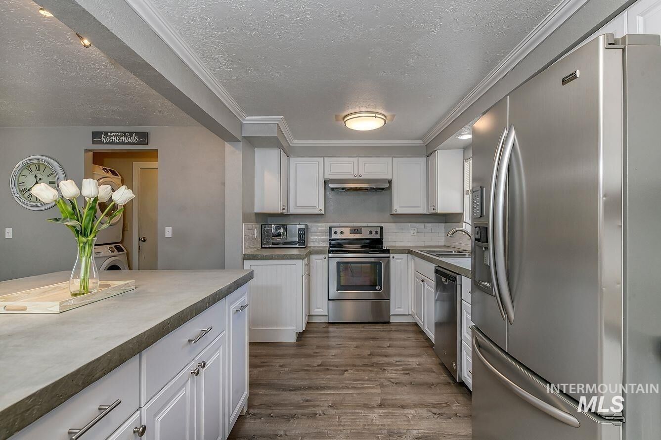 Property Photo: 9770 W Appling Drive ID 83704