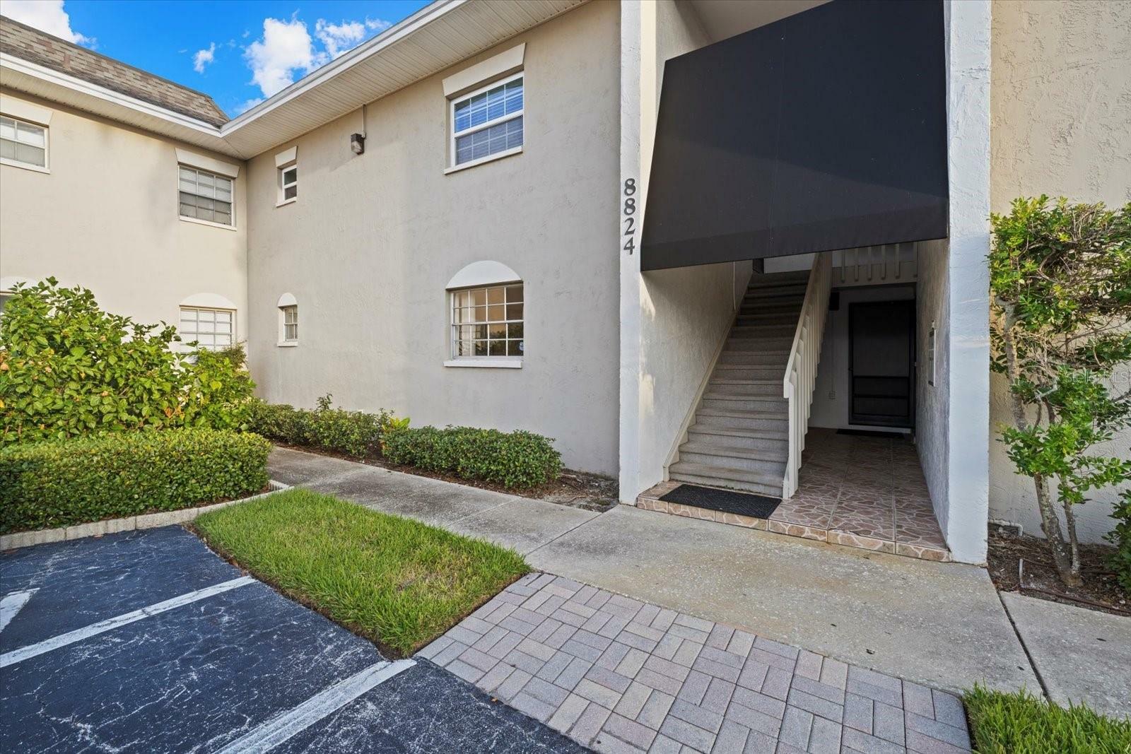 Property Photo:  8824 Bay Pointe Drive 105  FL 33615 