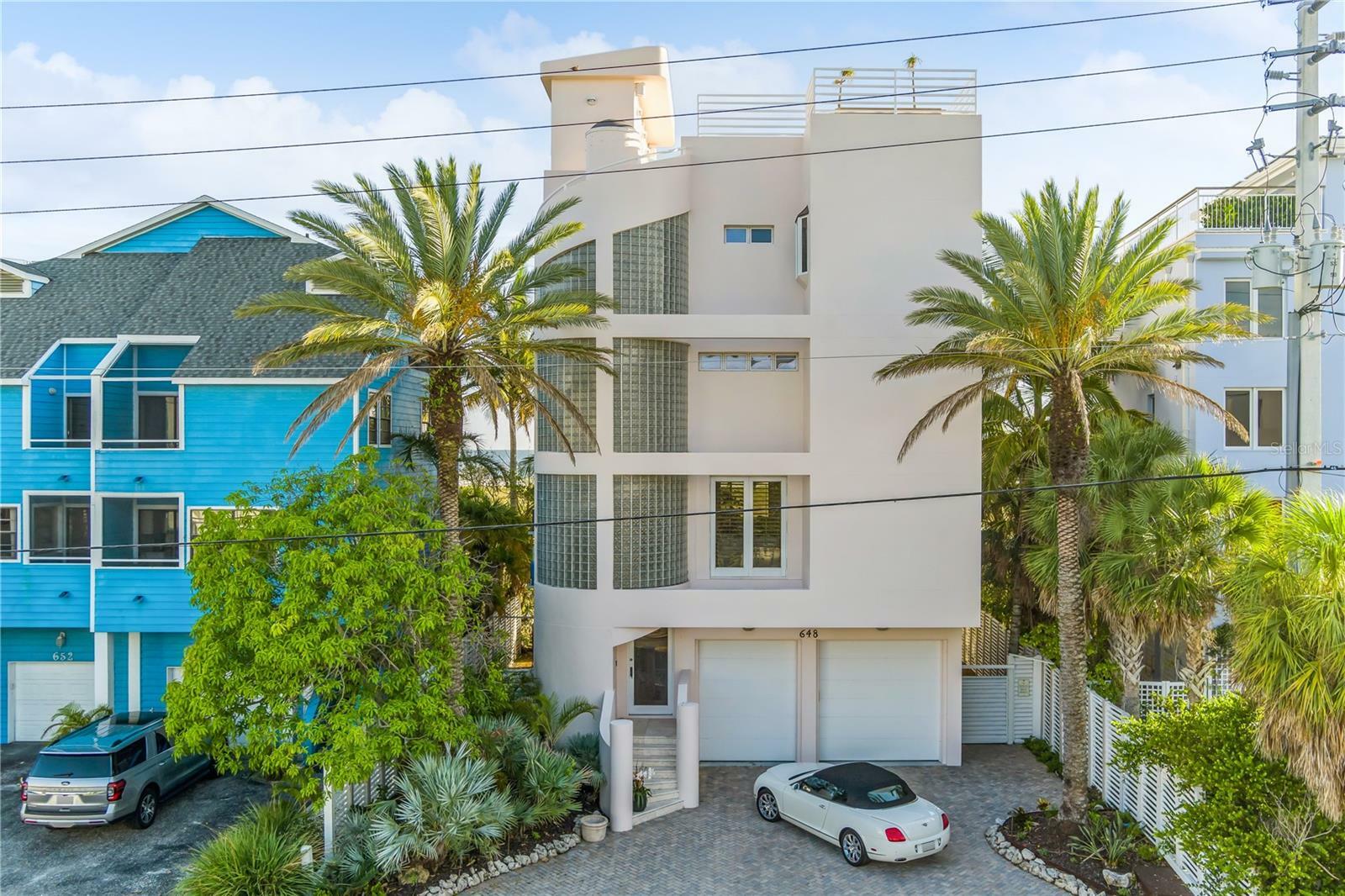 Property Photo: 648 Beach Road FL 34242