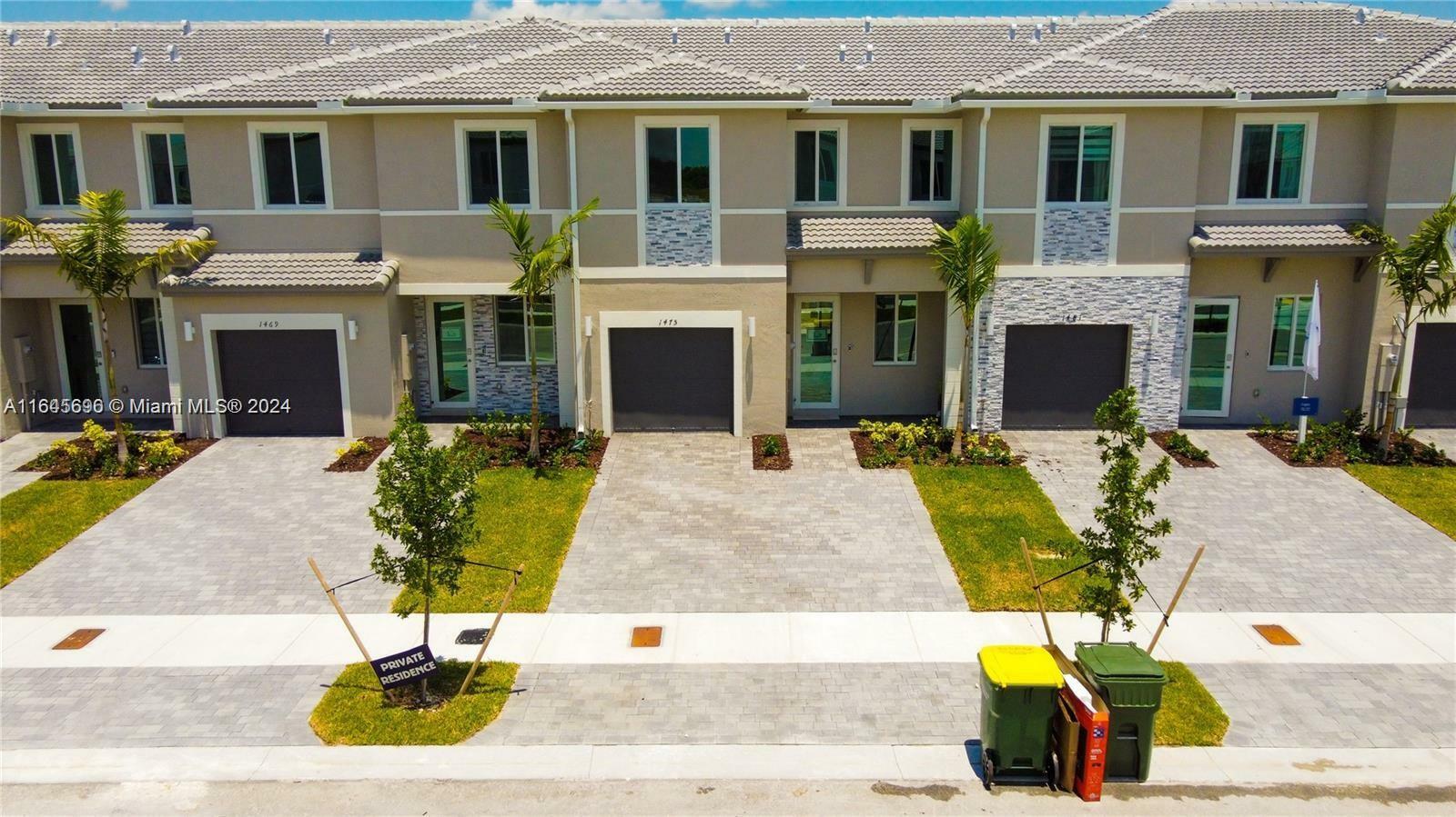 Property Photo: 1475 SE 7th Ter 1475 FL 33034