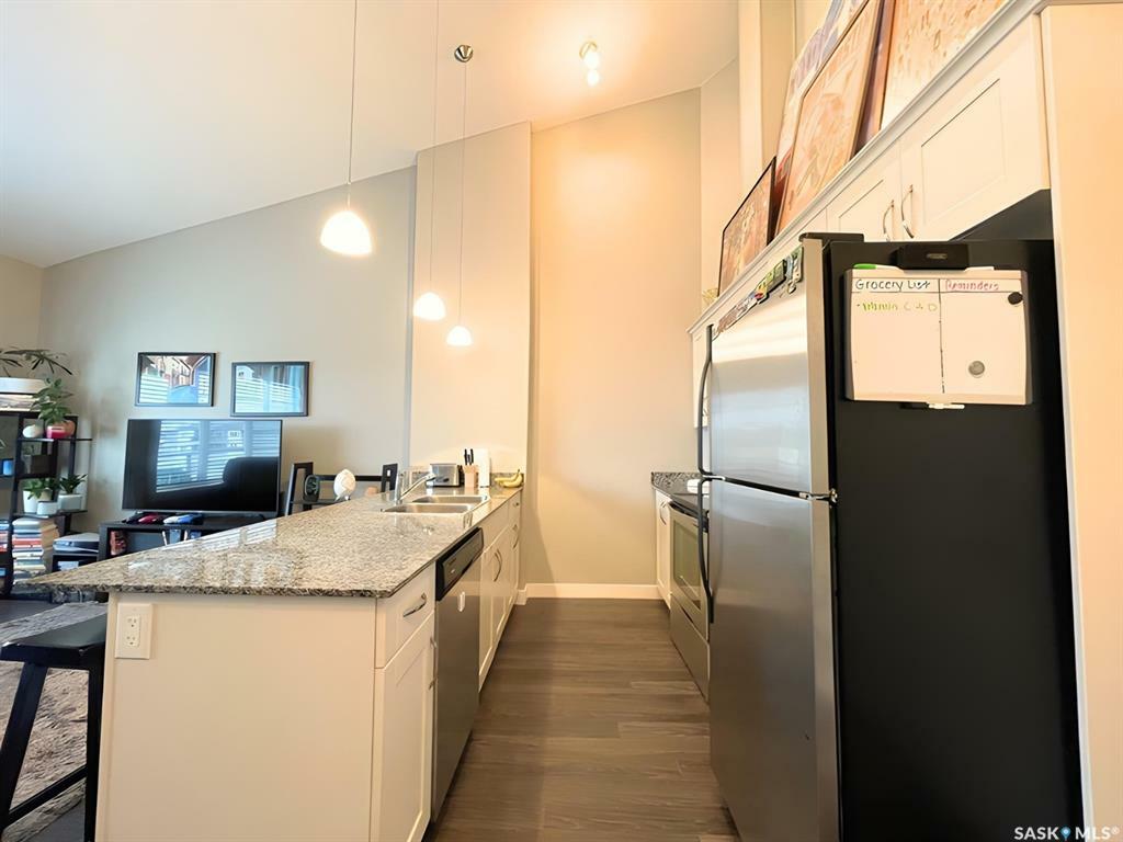 Property Photo:  714 Hart Road 404  SK S7M 1L2 