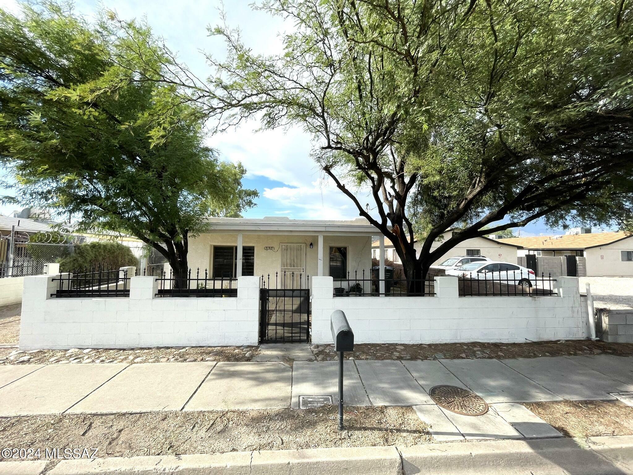 Property Photo:  1466 W St Marys Road  AZ 85745 