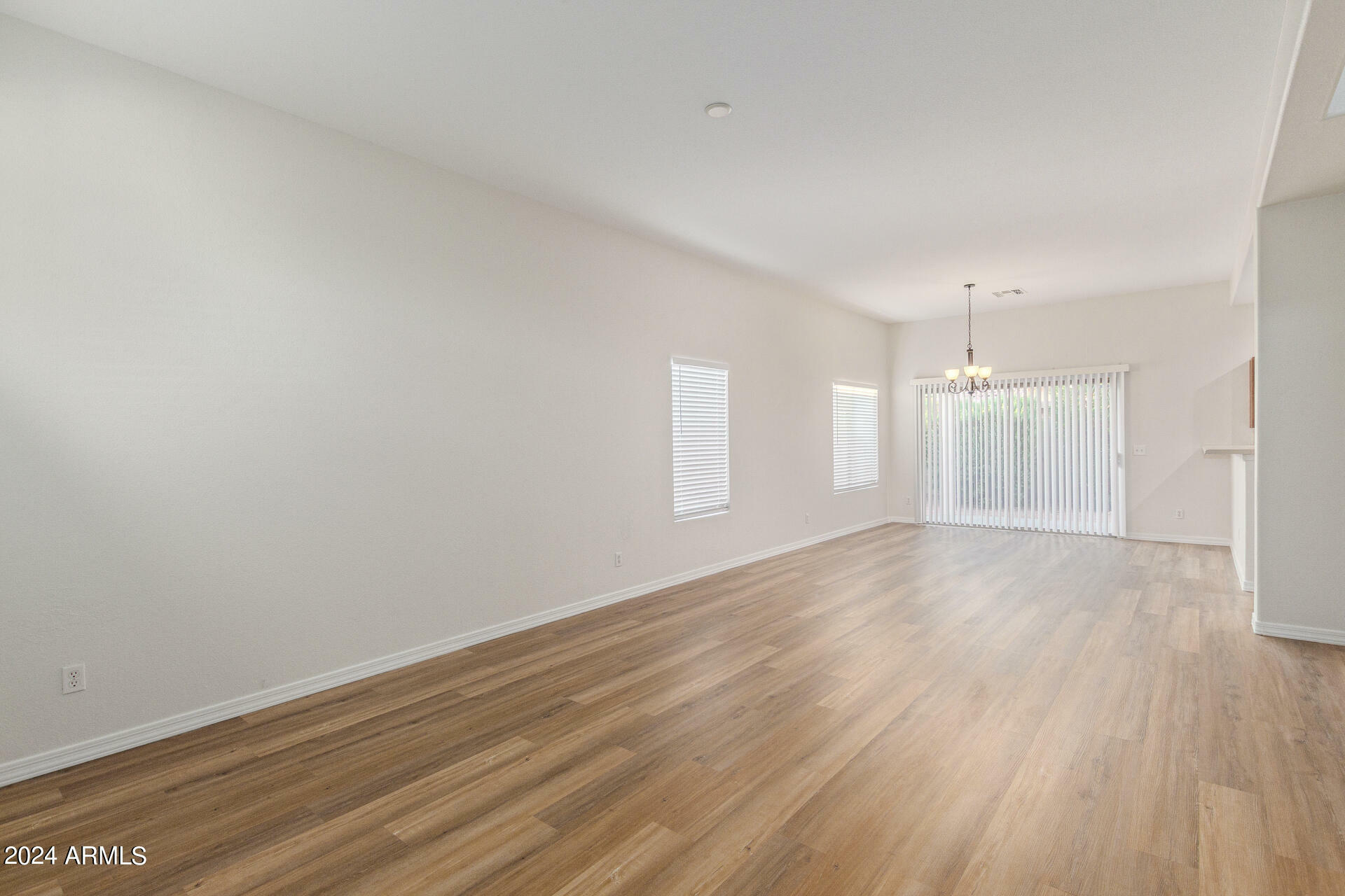 Property Photo: 2548 E Indian Wells Place AZ 85249