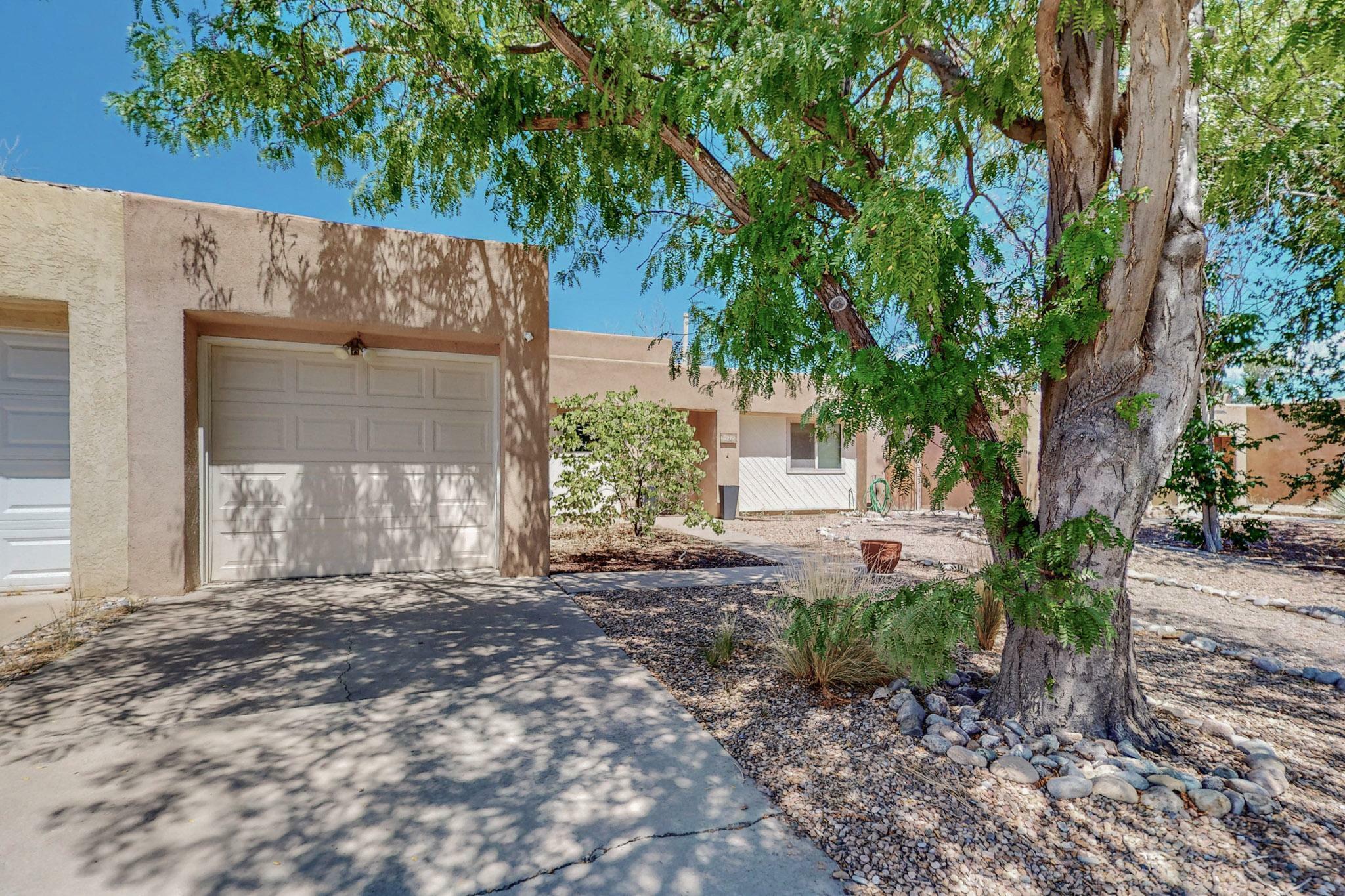 5919 Prenda De Oro Drive NW  Albuquerque NM 87120 photo