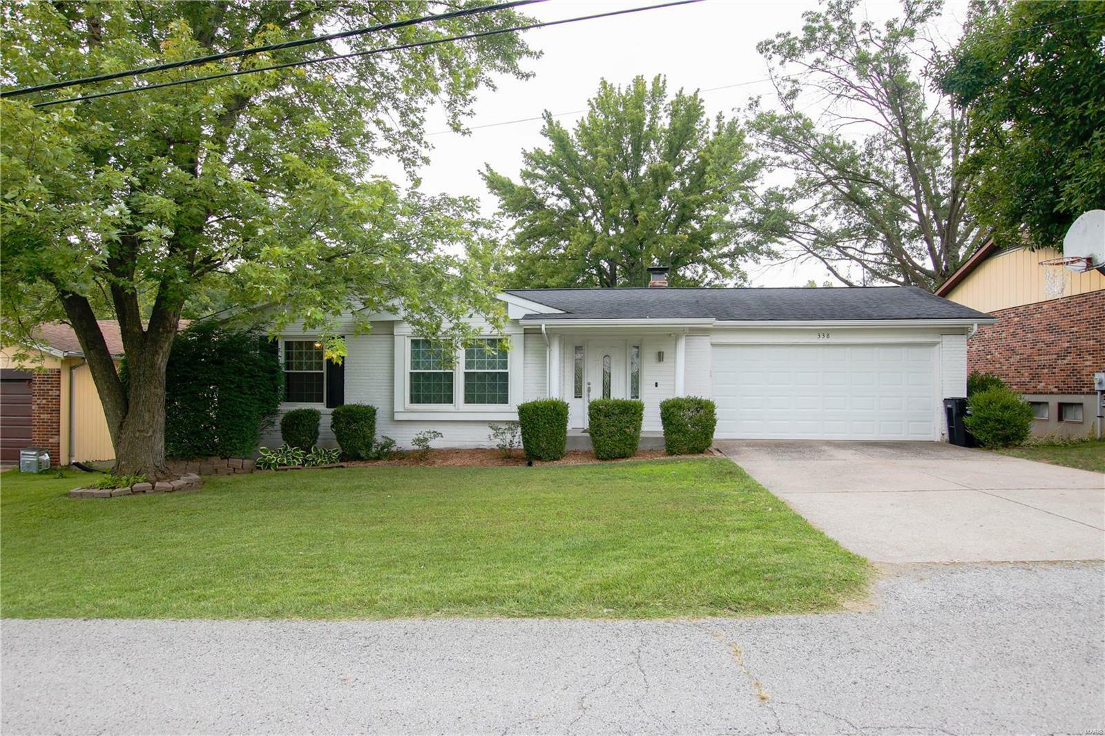 Property Photo:  338 Kinswood Lane  MO 63129 