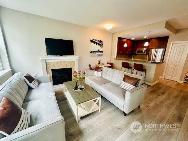 Property Photo:  16141 Cleveland Street 414  WA 98052 