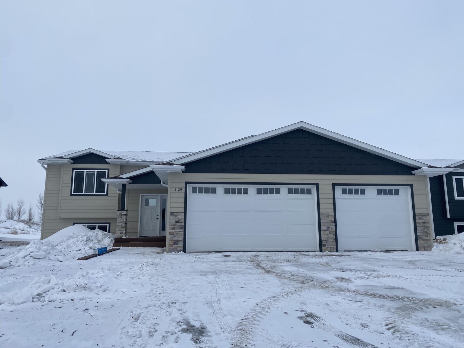 Property Photo: 1203 NE 32nd Ave SD 57401