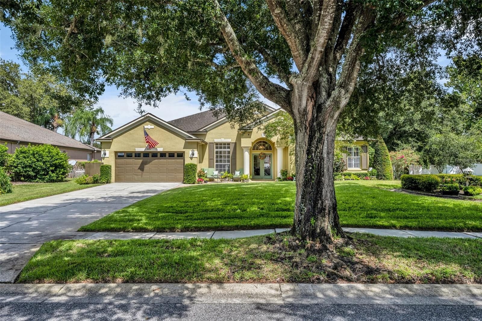 Property Photo:  828 Palmetto Terrace  FL 32765 
