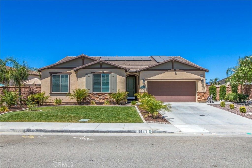 Property Photo:  1541 Yucca Ct  CA 92320 