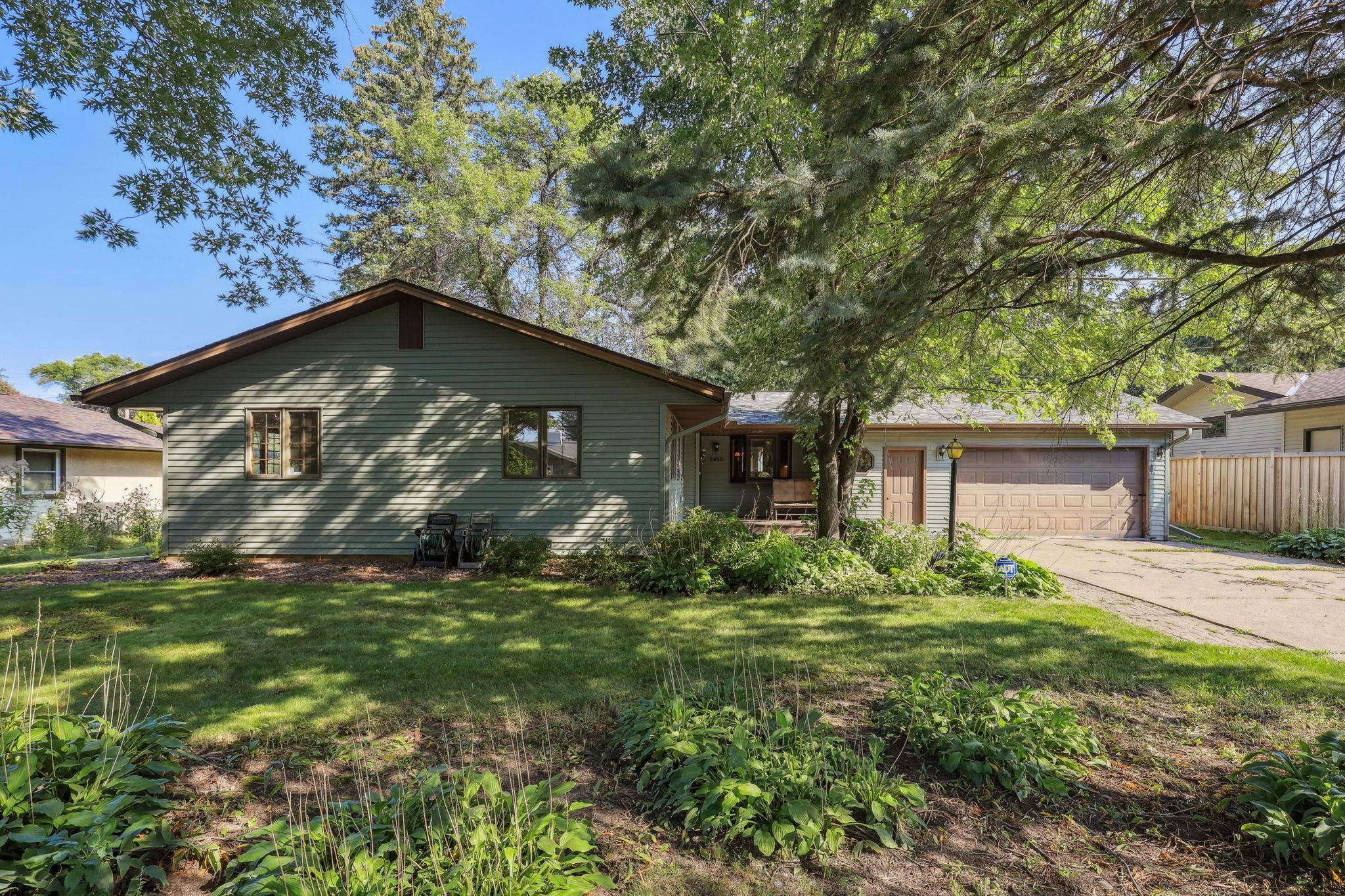 Property Photo:  2455 Hillside Road  MN 55110 