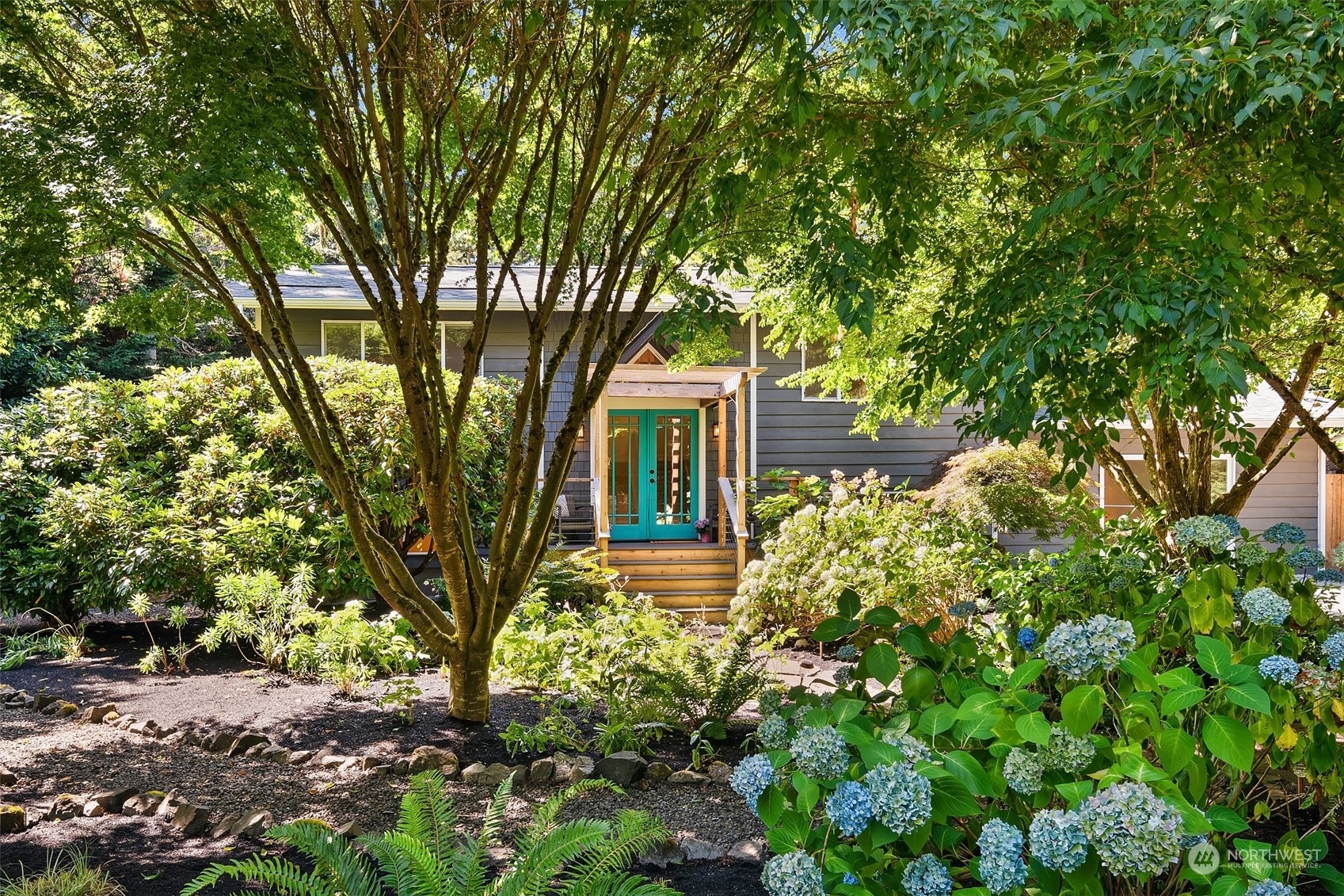 Property Photo: 841 Fairview Avenue NE WA 98110