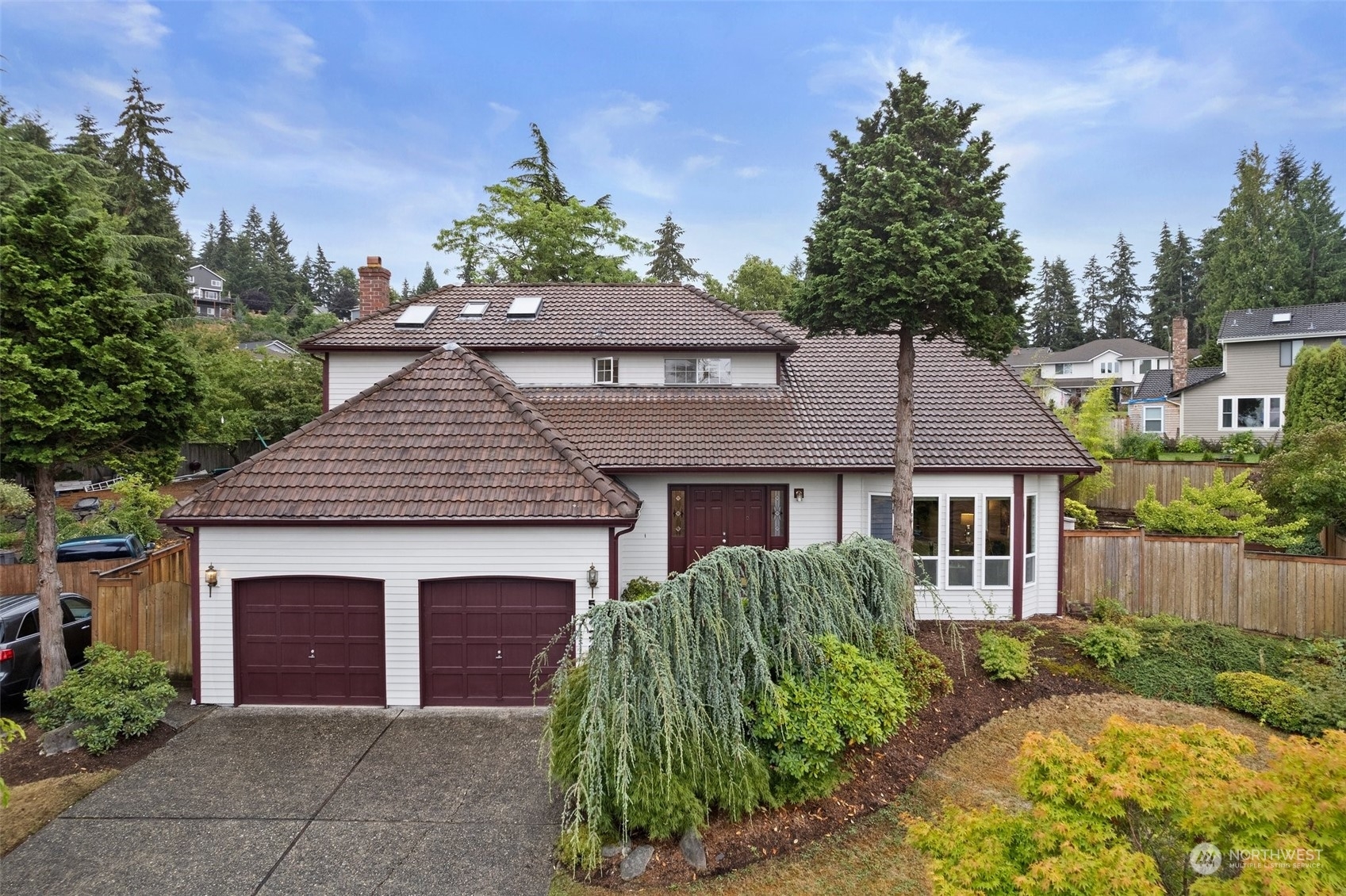 Property Photo:  5230 Mill Pond Drive SE  WA 98092 