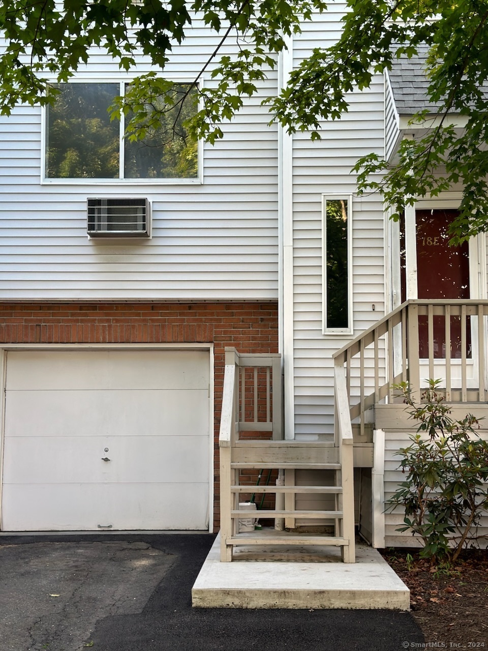 Property Photo:  925 Oronoke Road 18E  CT 06708 