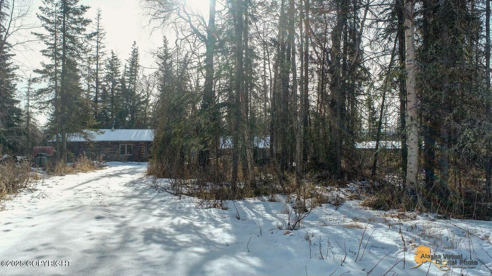 Property Photo: 6460 E Edgerton Parks Road AK 99645