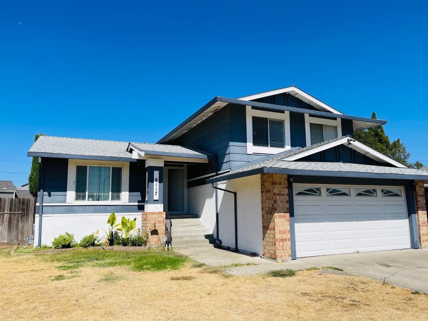 Property Photo: 8117 Mills Gap Way CA 95828