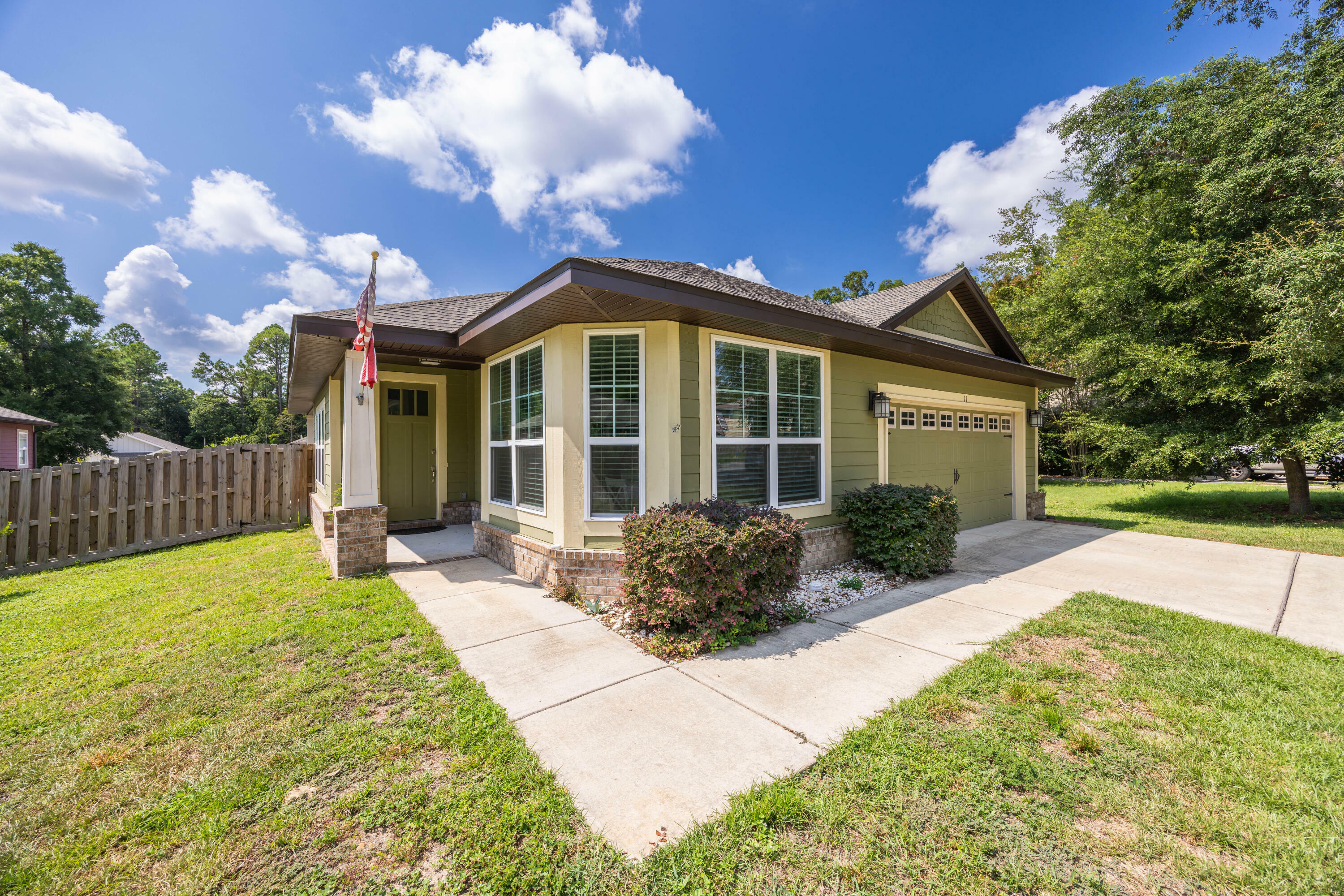 Property Photo:  11 Sawyer Court  FL 32439 