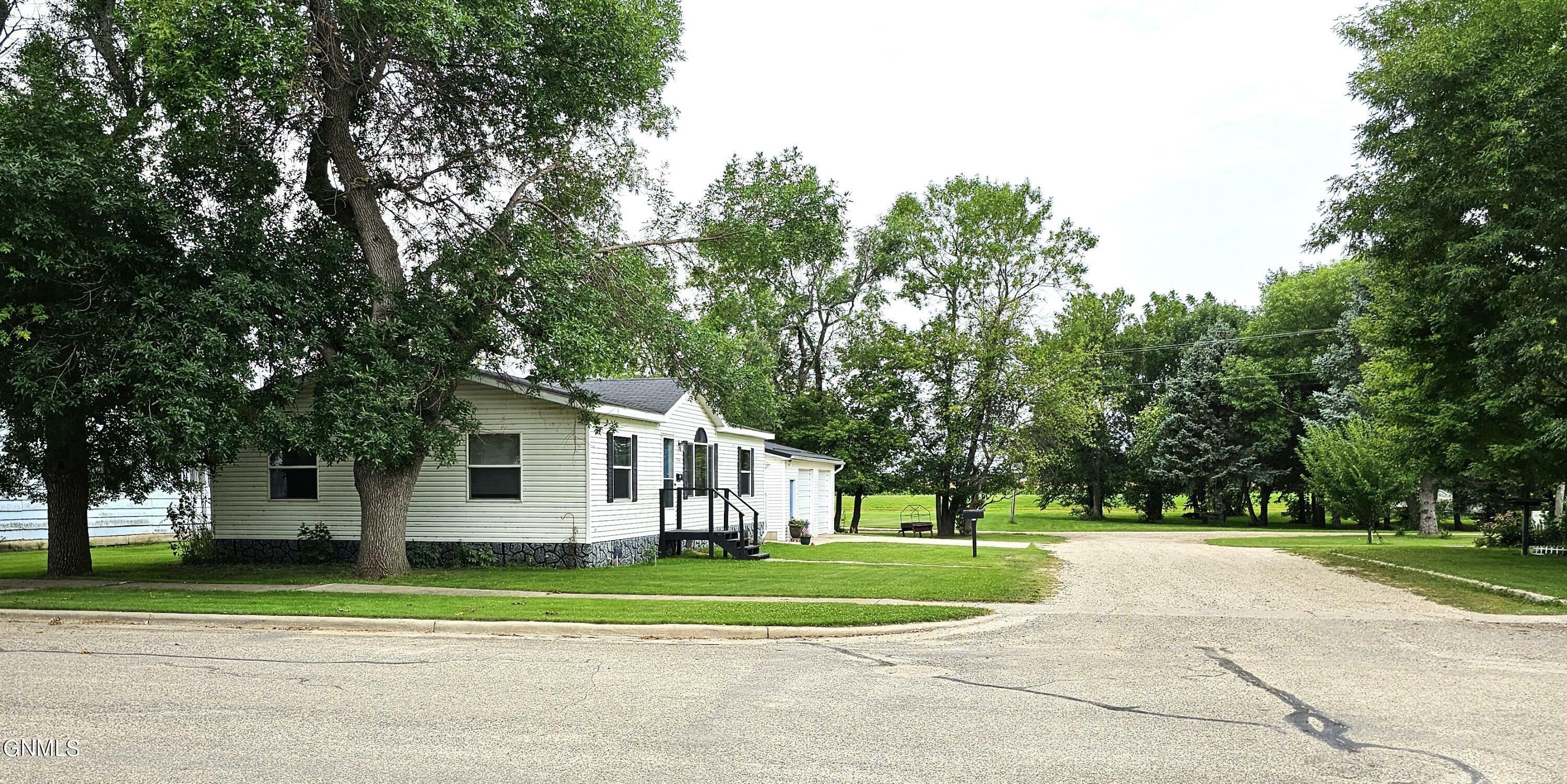 Property Photo:  404 Main Street  ND 58458 