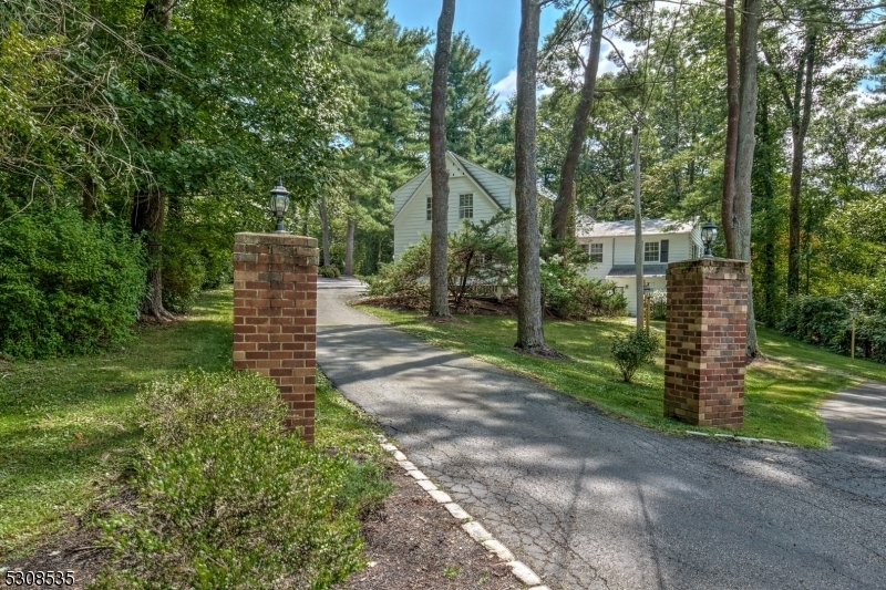 Property Photo:  180 Lake Rd  NJ 07920 