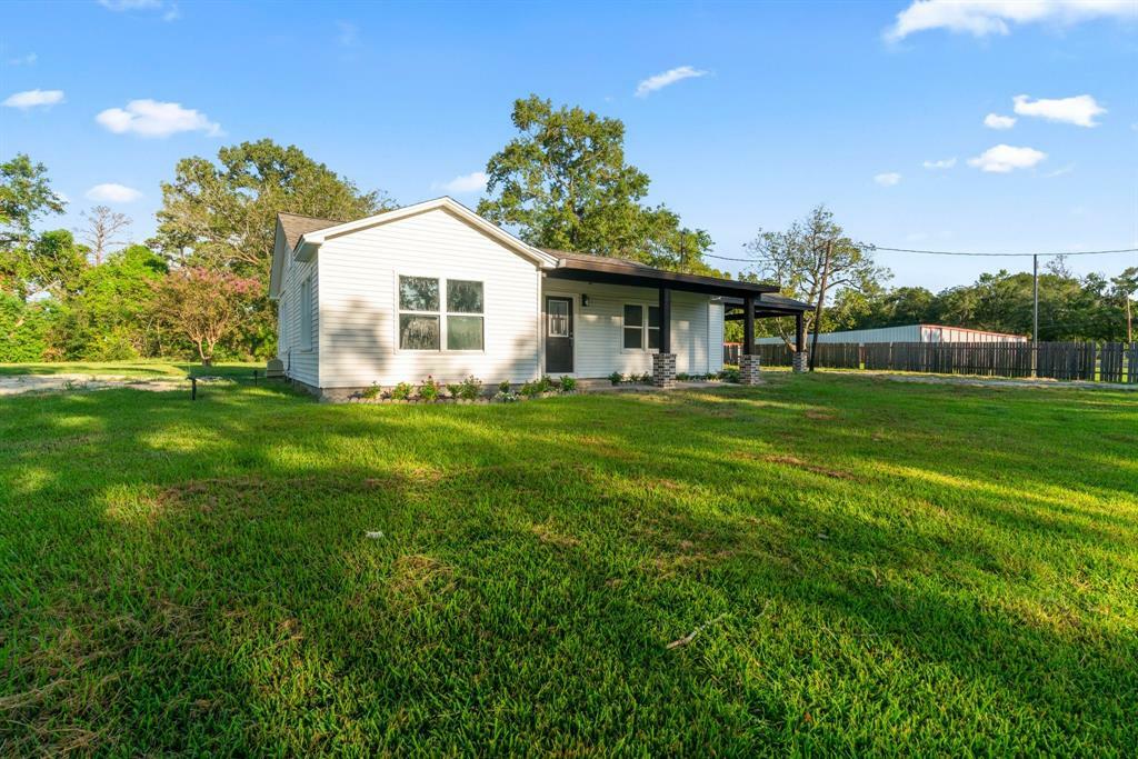 Property Photo:  2122 N Crosby Lynchburg Road  TX 77562 