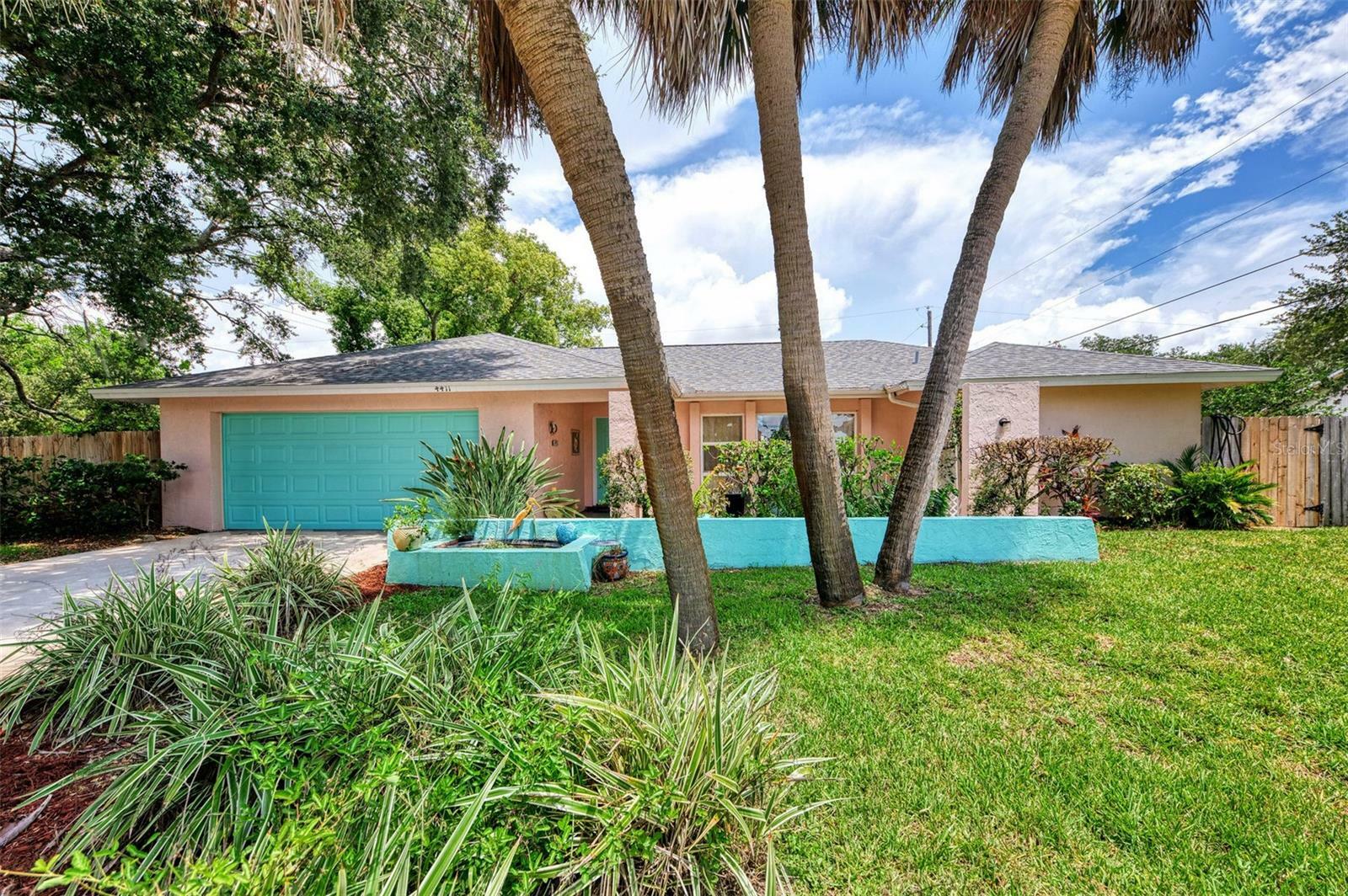 Property Photo:  4411 Pompano Road  FL 34293 