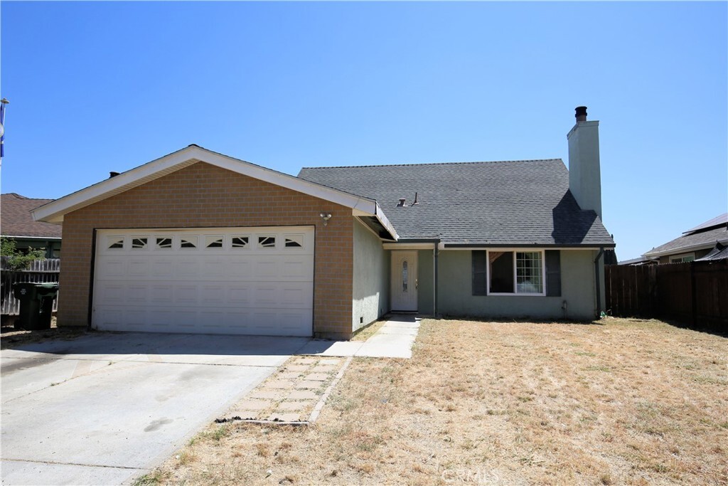 Property Photo: 1032 Samantha Drive CA 93446
