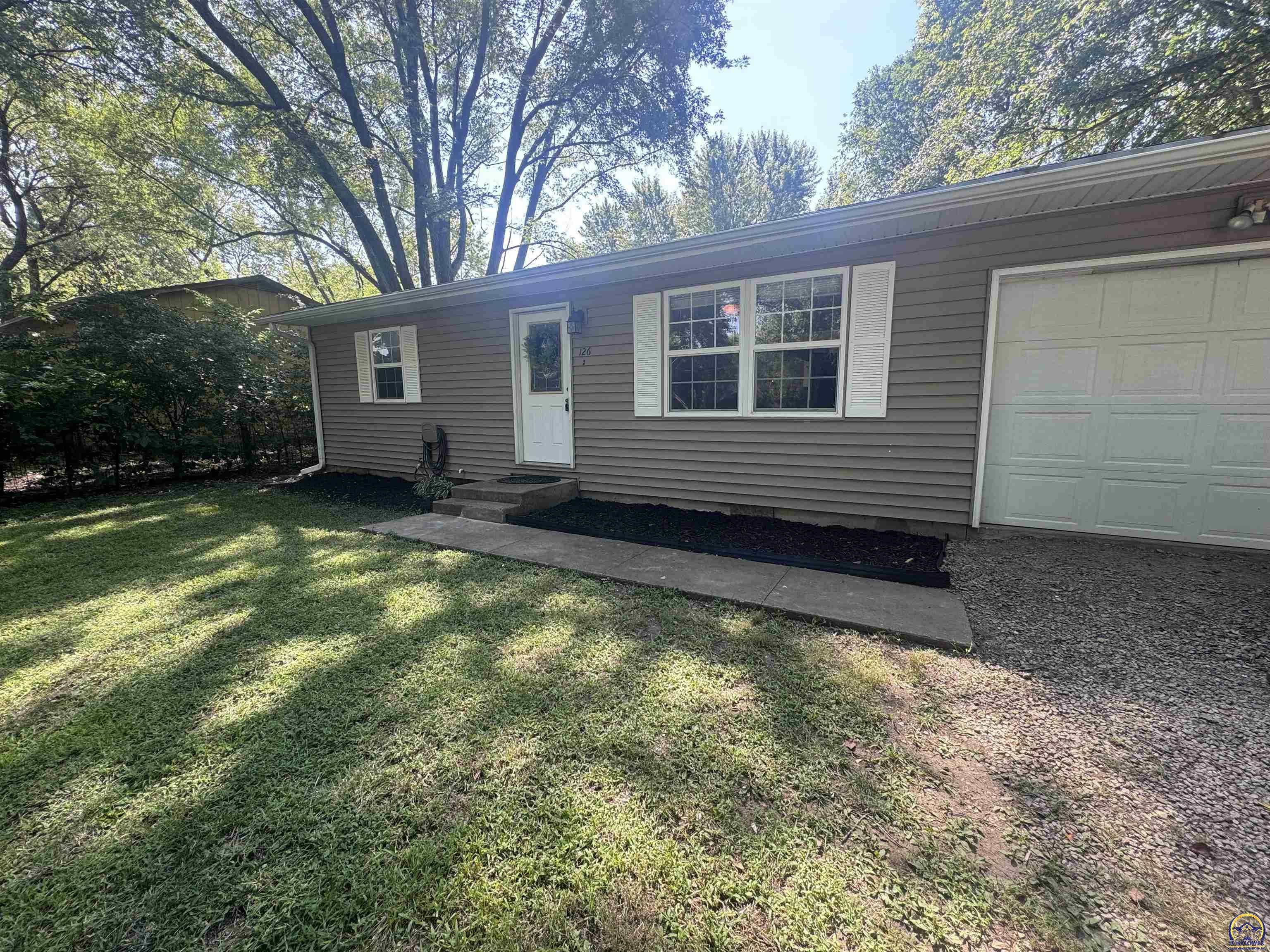 Property Photo:  126 Tucker Ct  KS 66414 