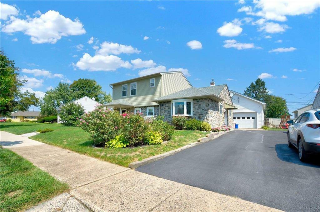 Property Photo:  1906 Hilltop Terrace  PA 18018 