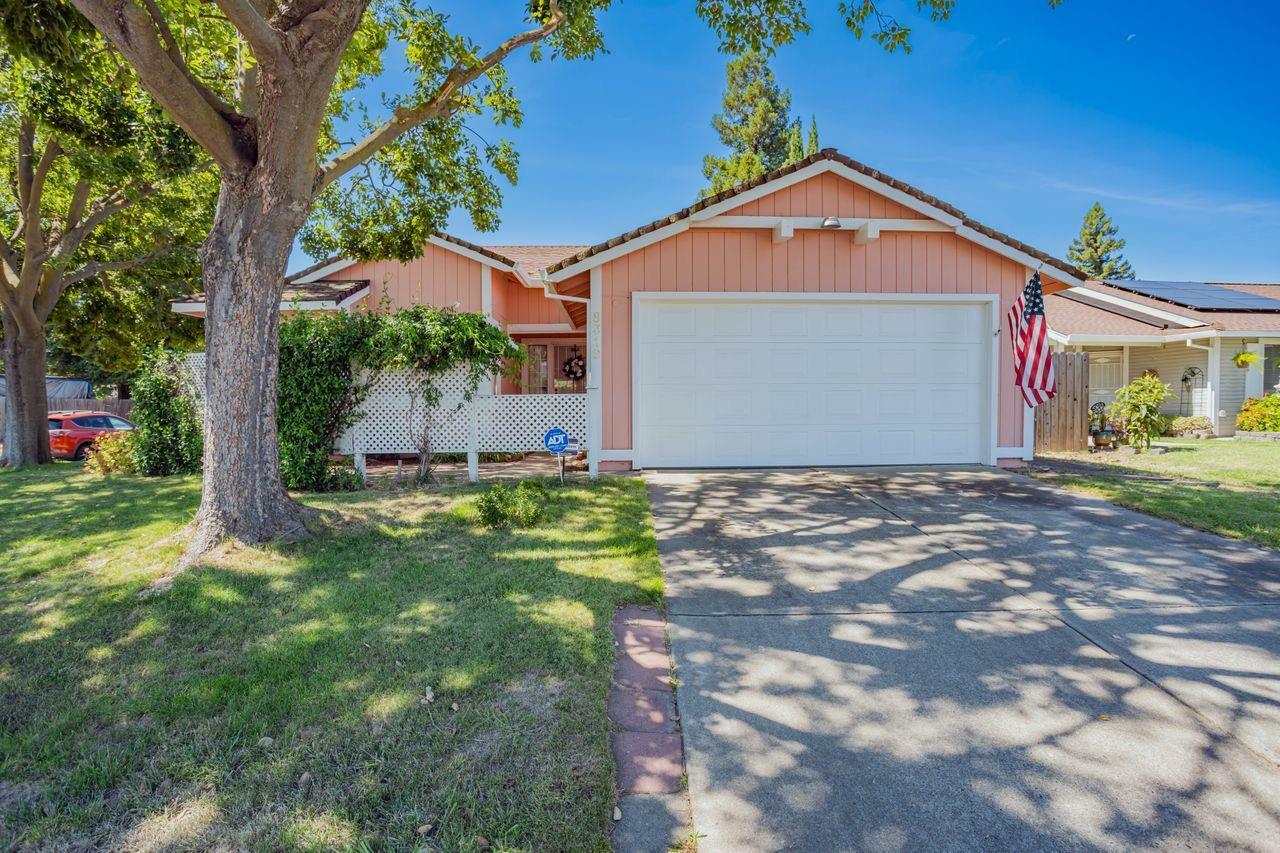 Property Photo: 8312 Auberry Drive CA 95828