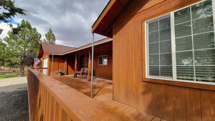 Property Photo: 3825 SE Cherokee OR 97754
