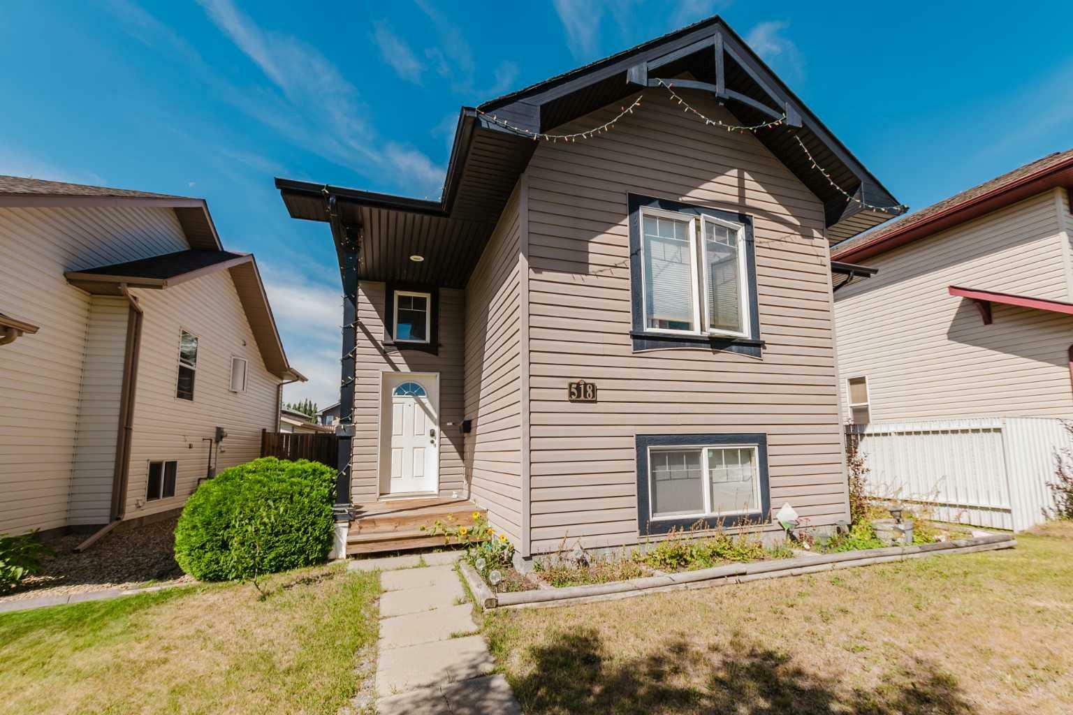 Property Photo: 518 Lancaster Drive AB T4R 0H1