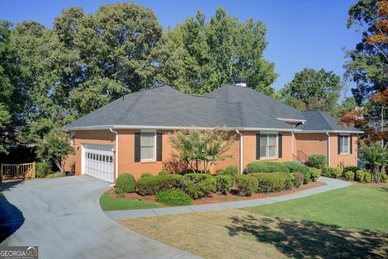 Property Photo:  3432 Estels Lane SE  GA 30013 