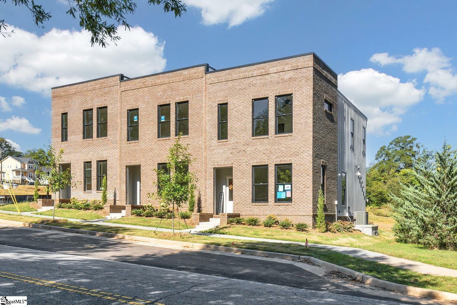 Property Photo: 294 College Street SC 29303