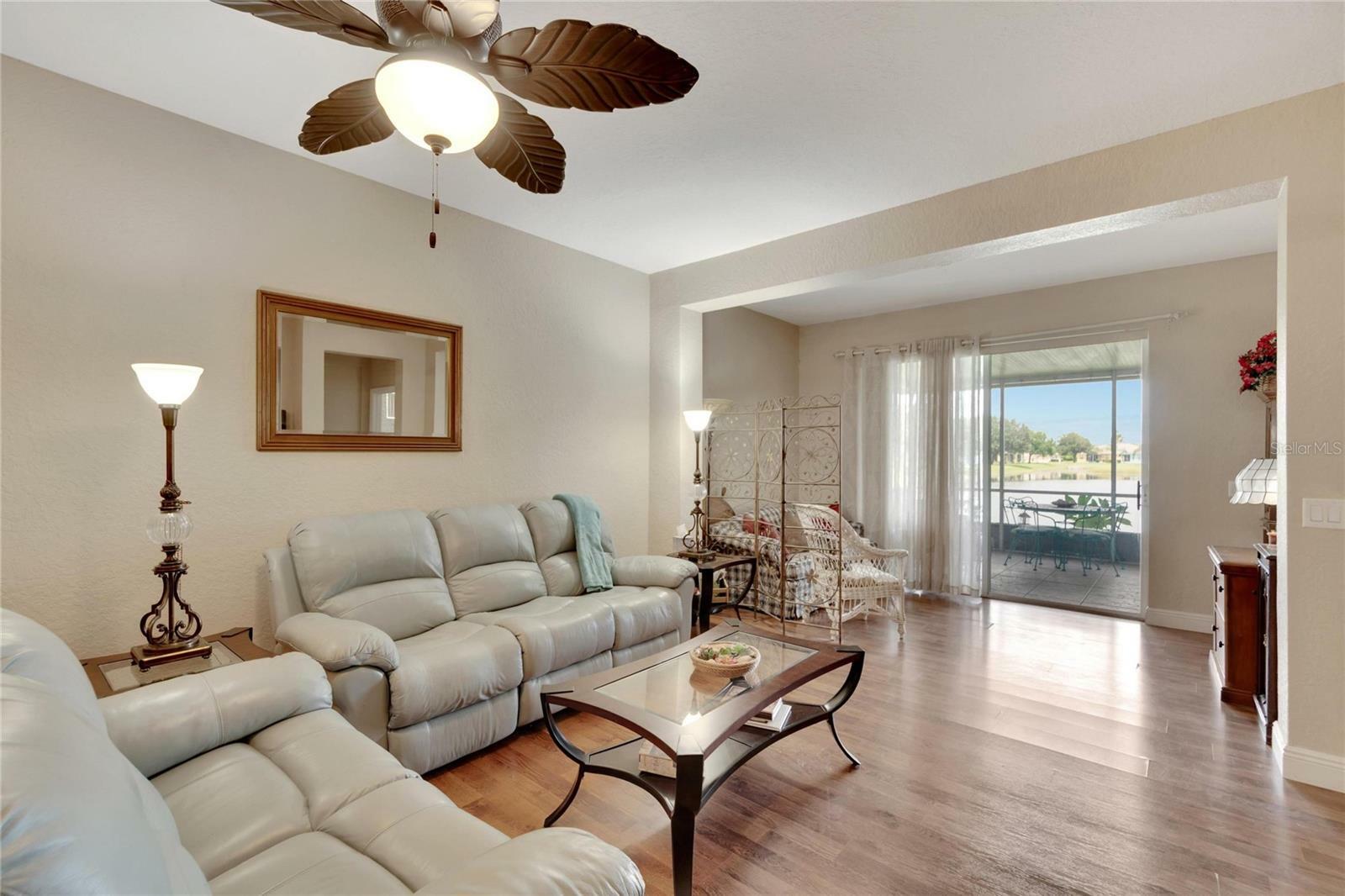 Property Photo:  11517 Captiva Kay Drive  FL 33569 