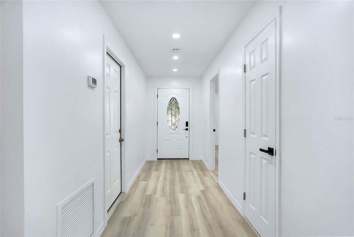 Property Photo: 755 Dunlap Circle FL 32708