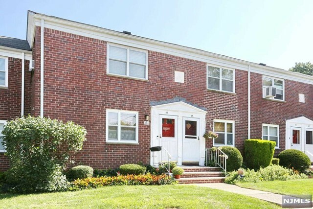 Property Photo:  292 Esplanade  NJ 07601 