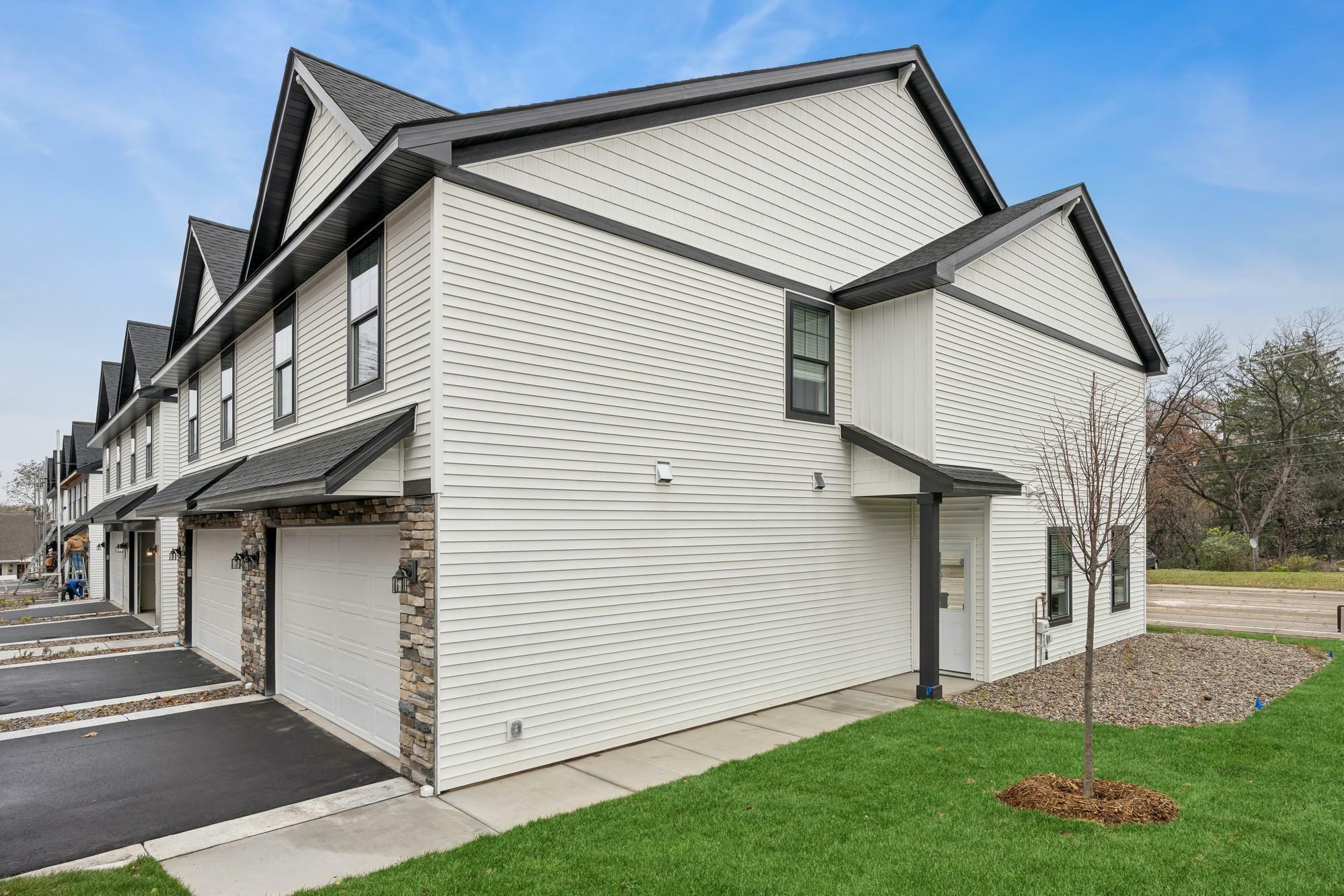 Property Photo:  3401 Douglas Drive N  MN 55422 