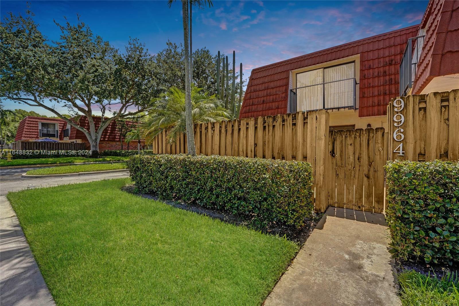 Property Photo:  9964 NW 6th Ct  FL 33324 