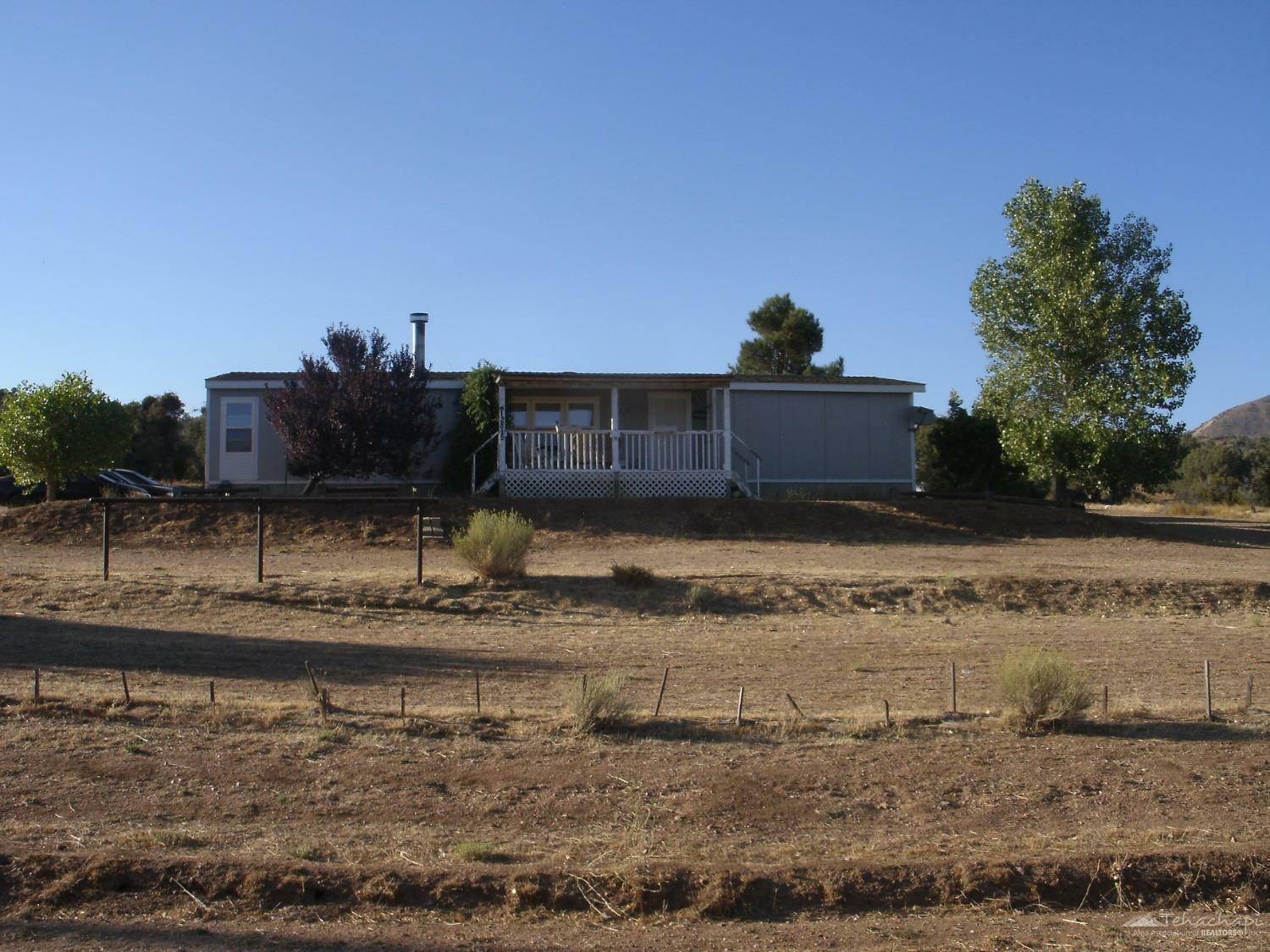 Property Photo:  12815 Umtali Road  CA 93561 