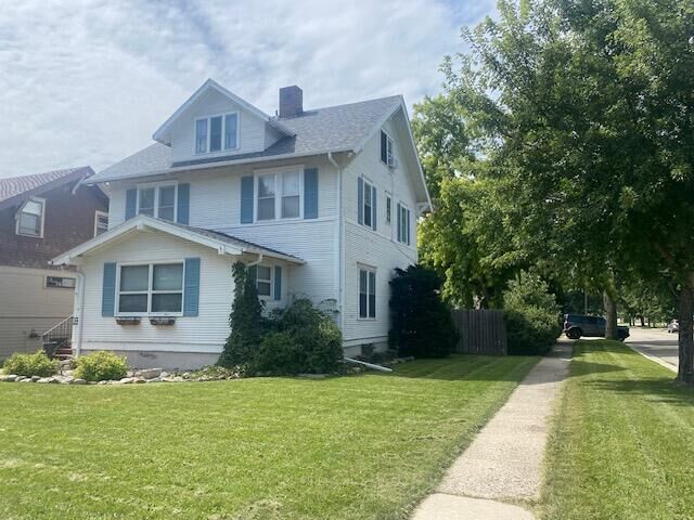 Property Photo:  823 N Main St  SD 57401 