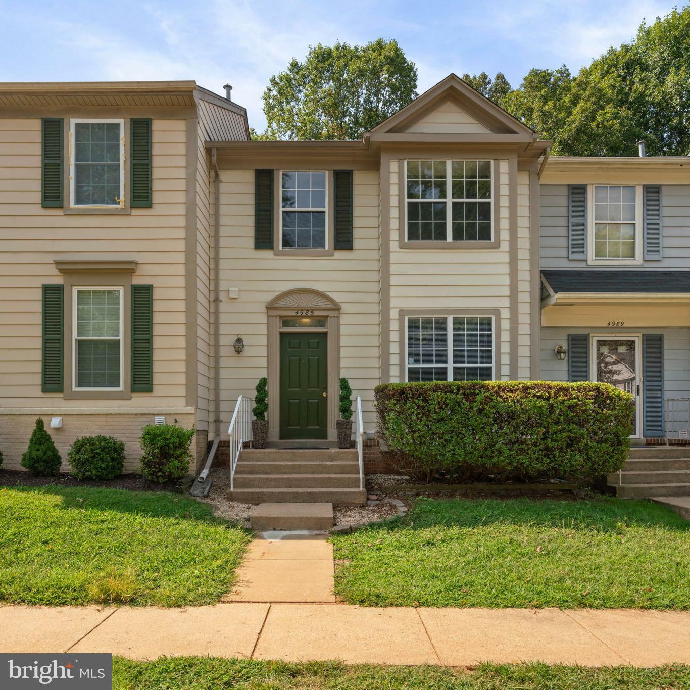 4985 Lambsgate Lane  Woodbridge VA 22193 photo