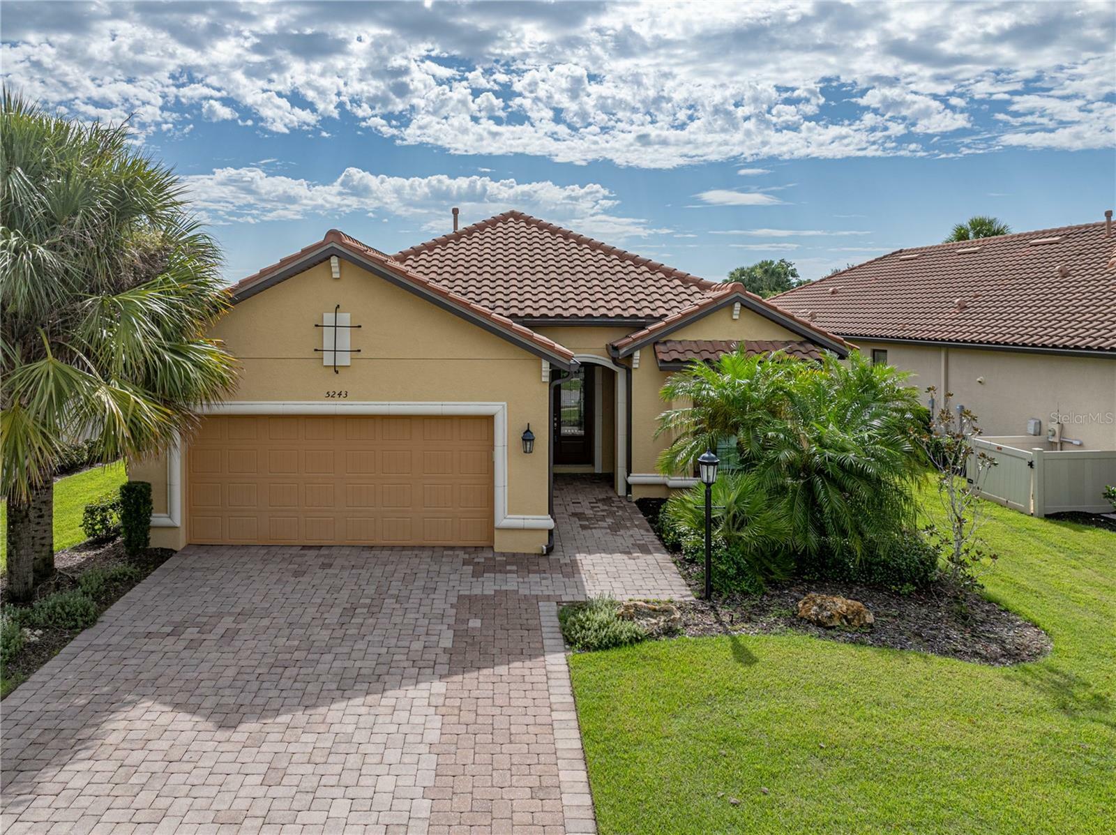 Property Photo:  5243 Esplanade Boulevard  FL 34211 