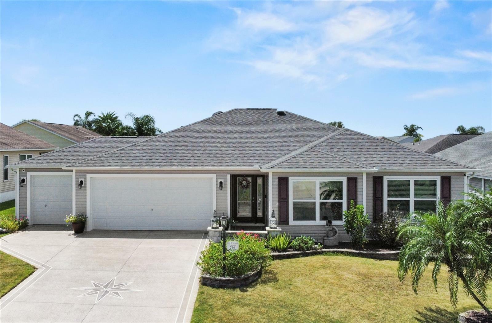 Property Photo: 736 Jones Lane FL 32163