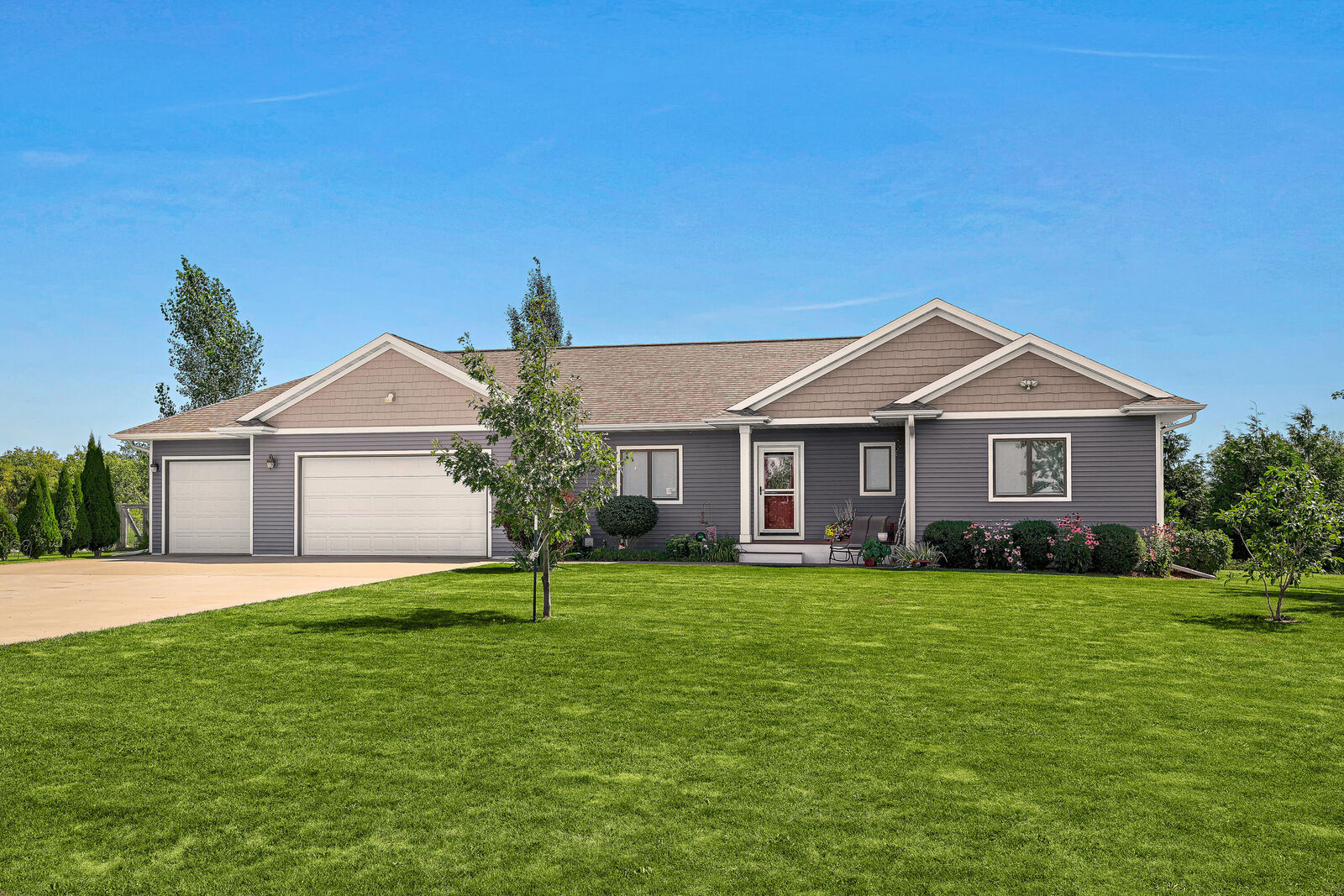 Property Photo:  N2336 Clements Rd  WI 54601