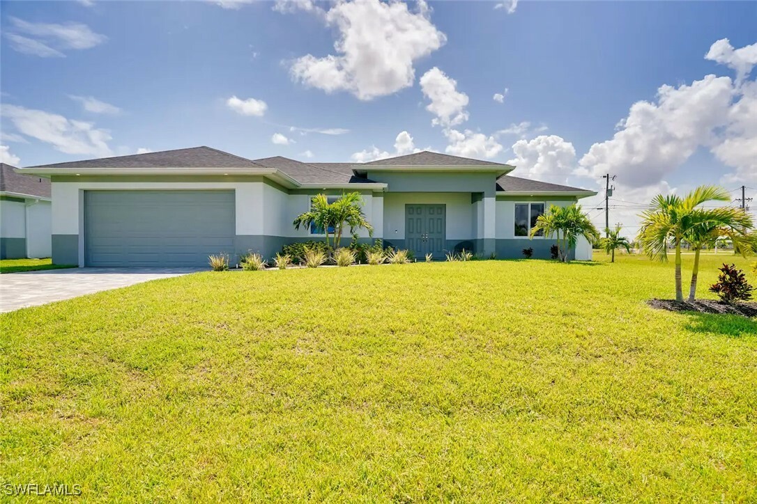 Property Photo:  837 NE 7th Place  FL 33909 