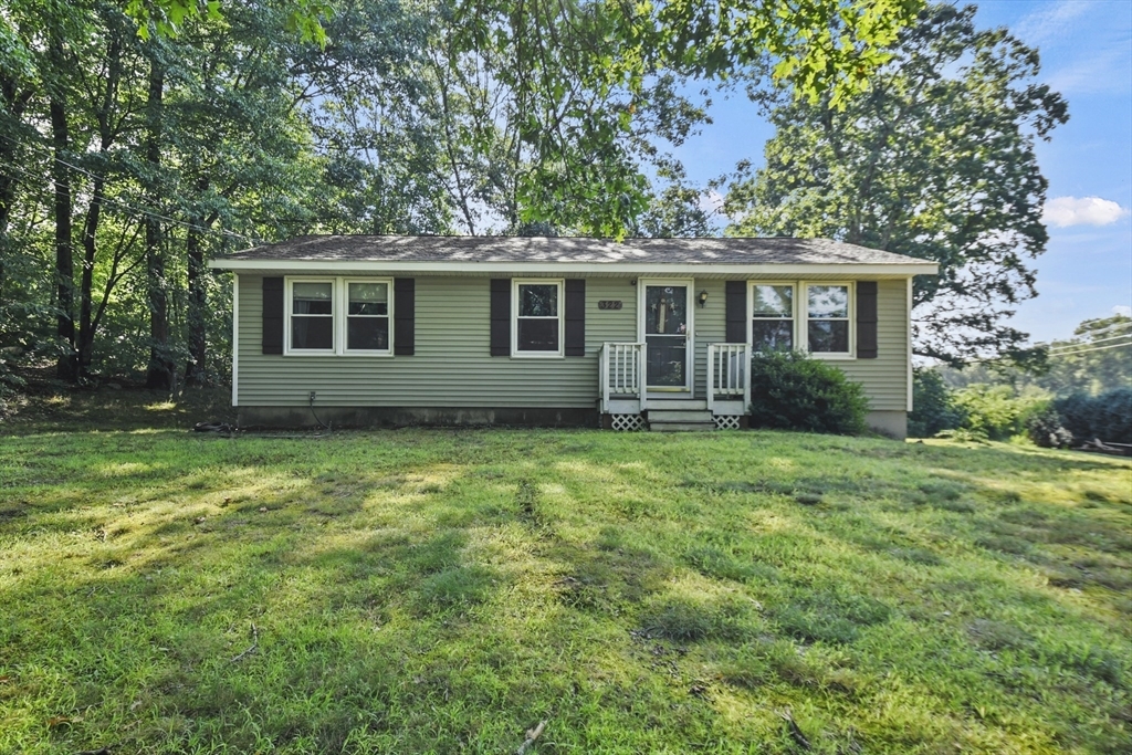 322 High Street  Uxbridge MA 01569 photo