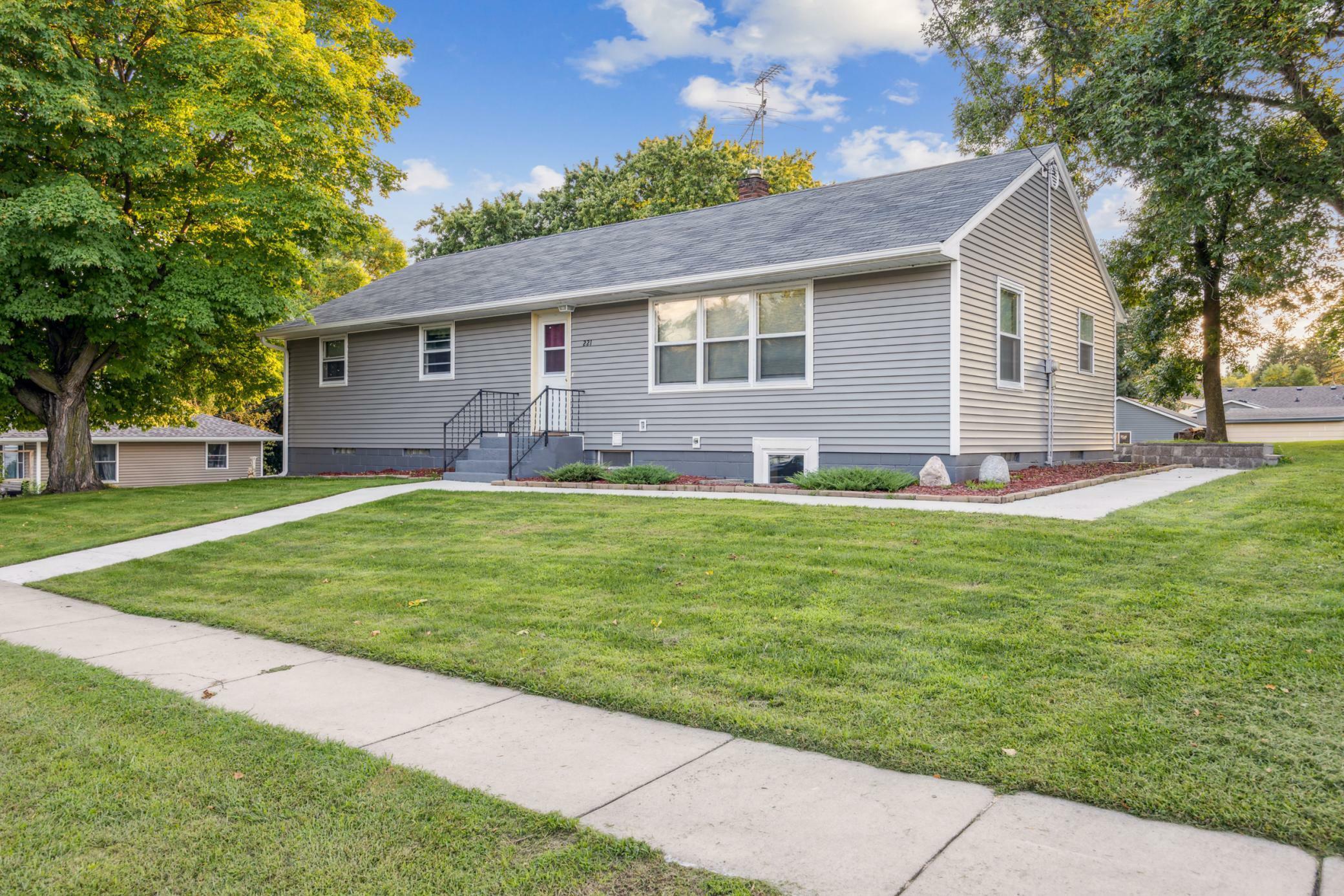 Property Photo:  221 Cedar Avenue S  MN 55389 